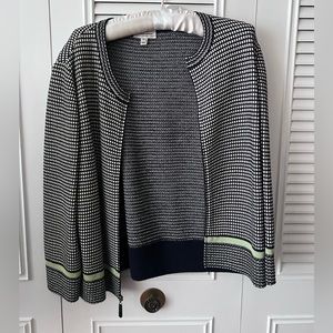 St John sport women’s small zip up